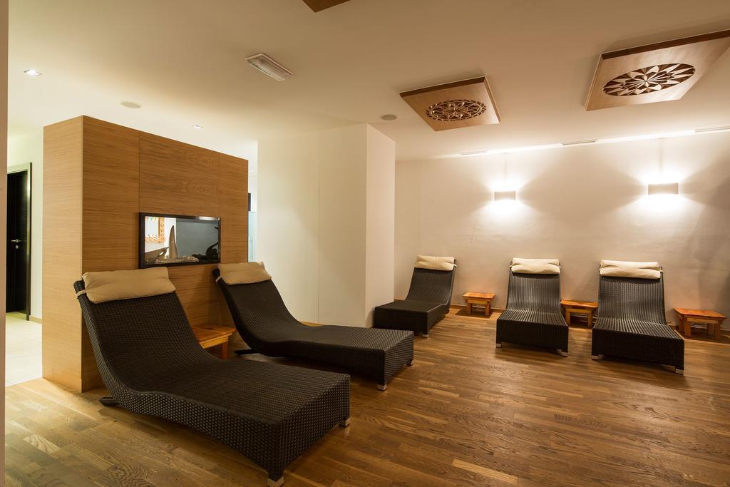 Hotel Rezia La Villa  Extérieur photo