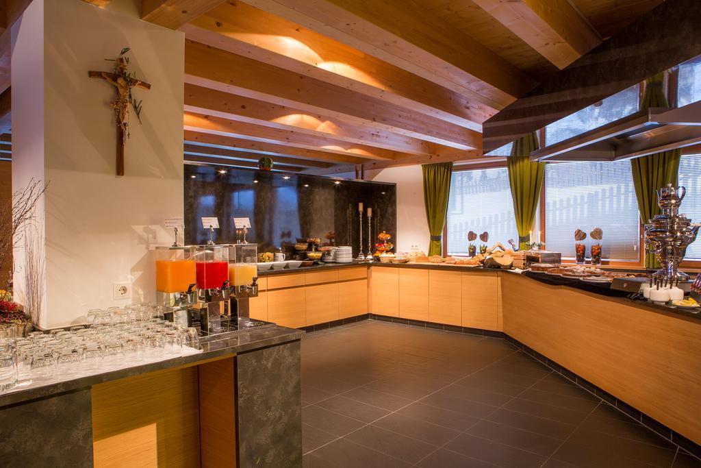 Hotel Rezia La Villa  Extérieur photo
