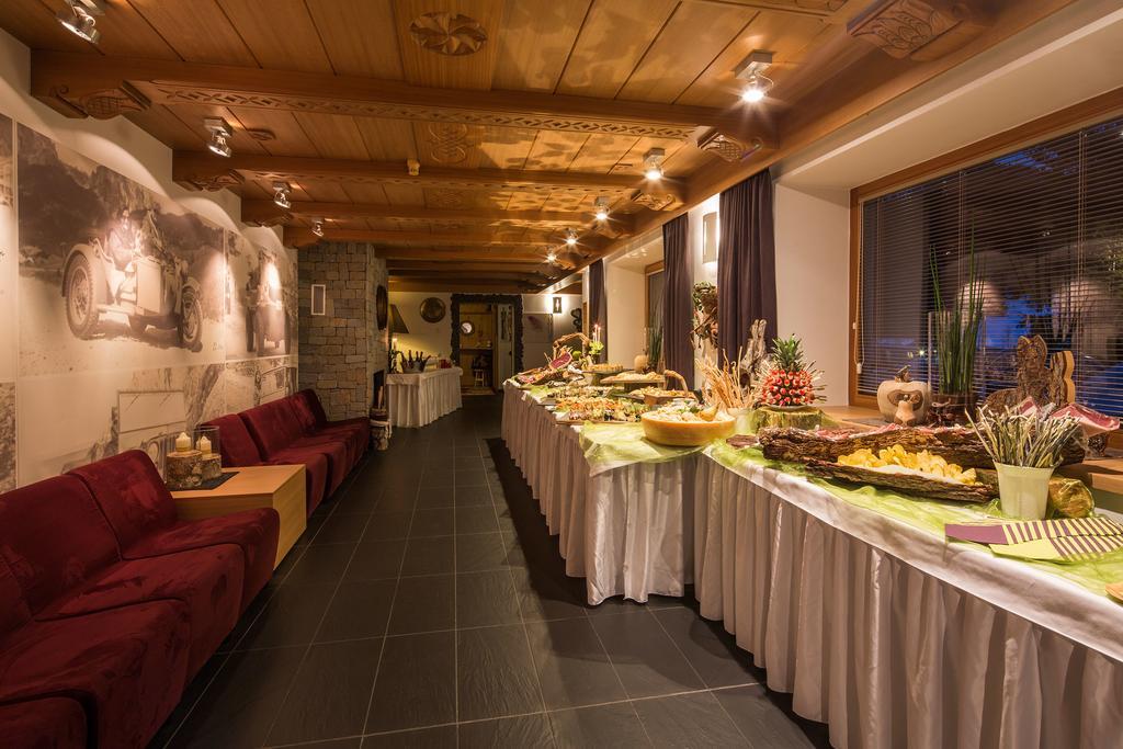 Hotel Rezia La Villa  Extérieur photo