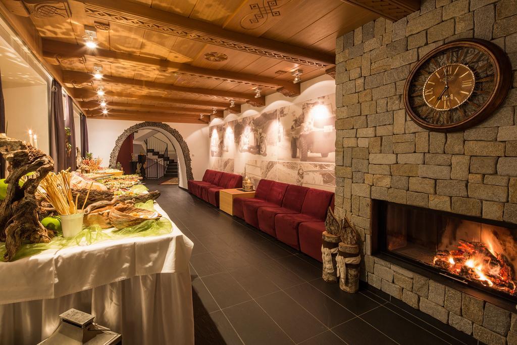 Hotel Rezia La Villa  Extérieur photo