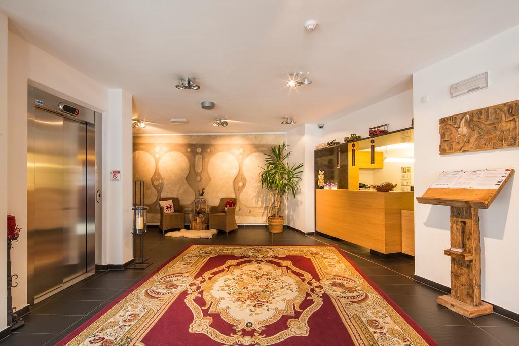 Hotel Rezia La Villa  Extérieur photo