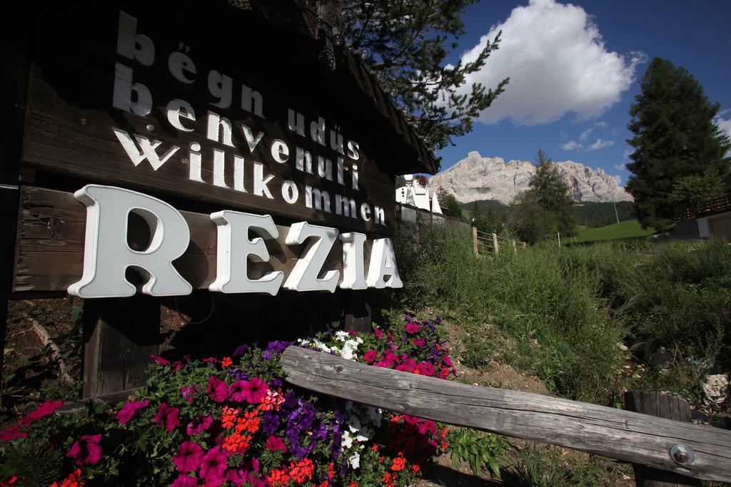 Hotel Rezia La Villa  Extérieur photo